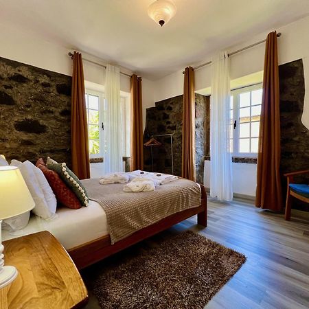 Gouveia Cottage by AnaLodges Seixal  Extérieur photo