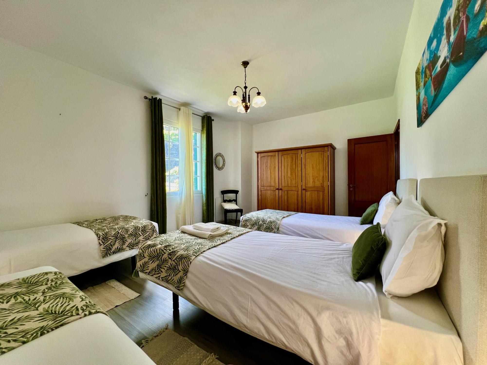 Gouveia Cottage by AnaLodges Seixal  Extérieur photo