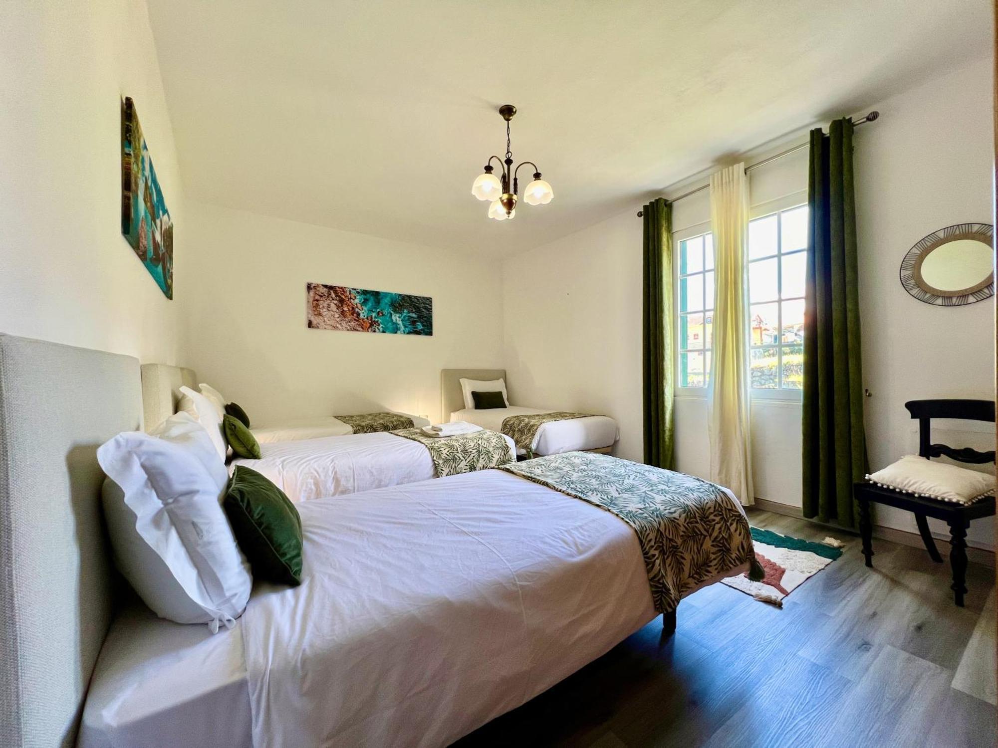 Gouveia Cottage by AnaLodges Seixal  Extérieur photo