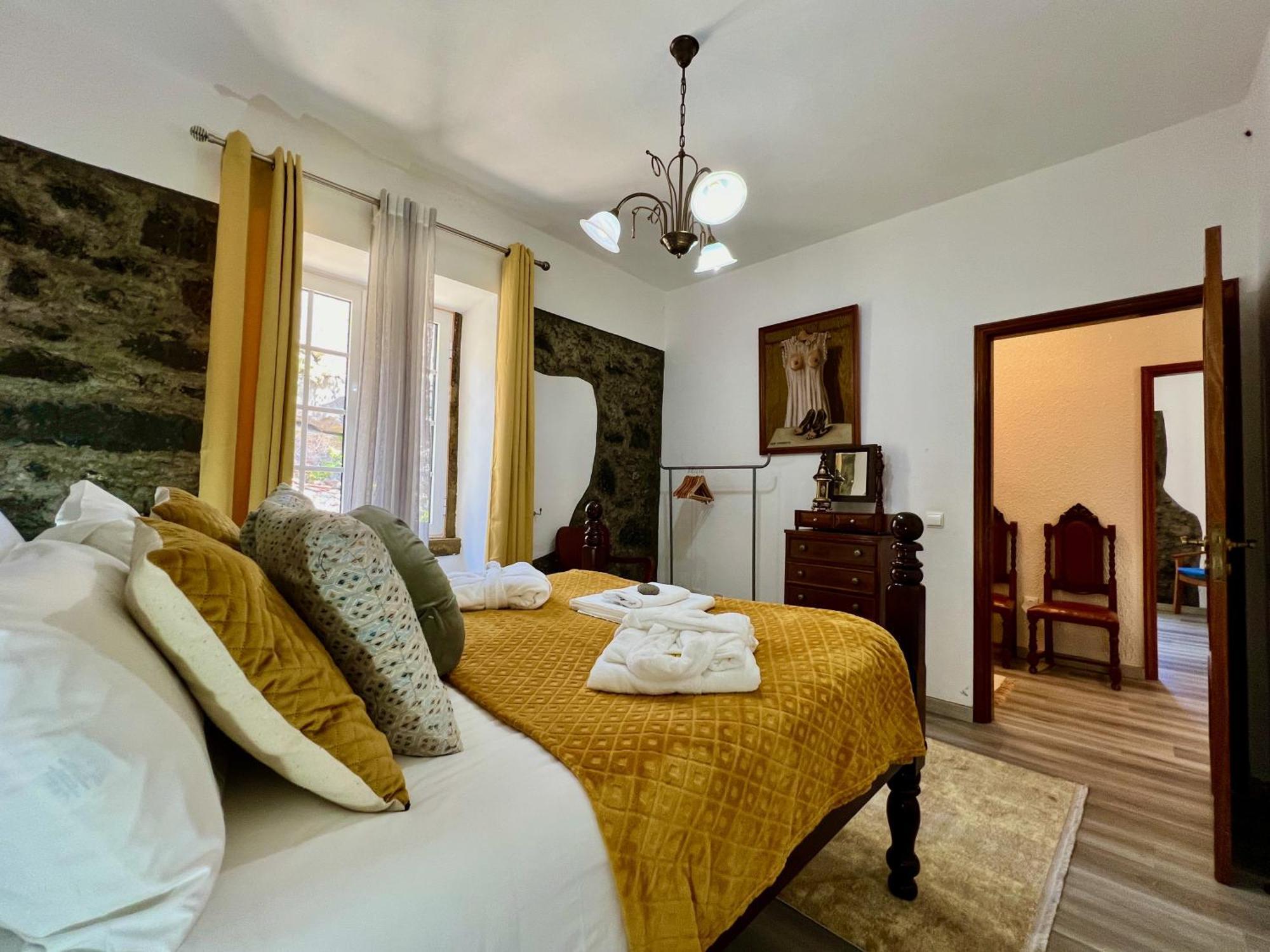 Gouveia Cottage by AnaLodges Seixal  Extérieur photo